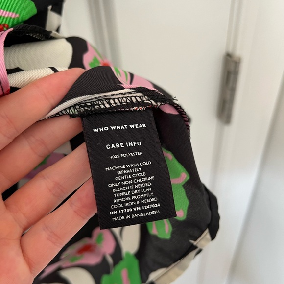 Who What Wear Floral Wrap Blouse - Picture 5 of 6